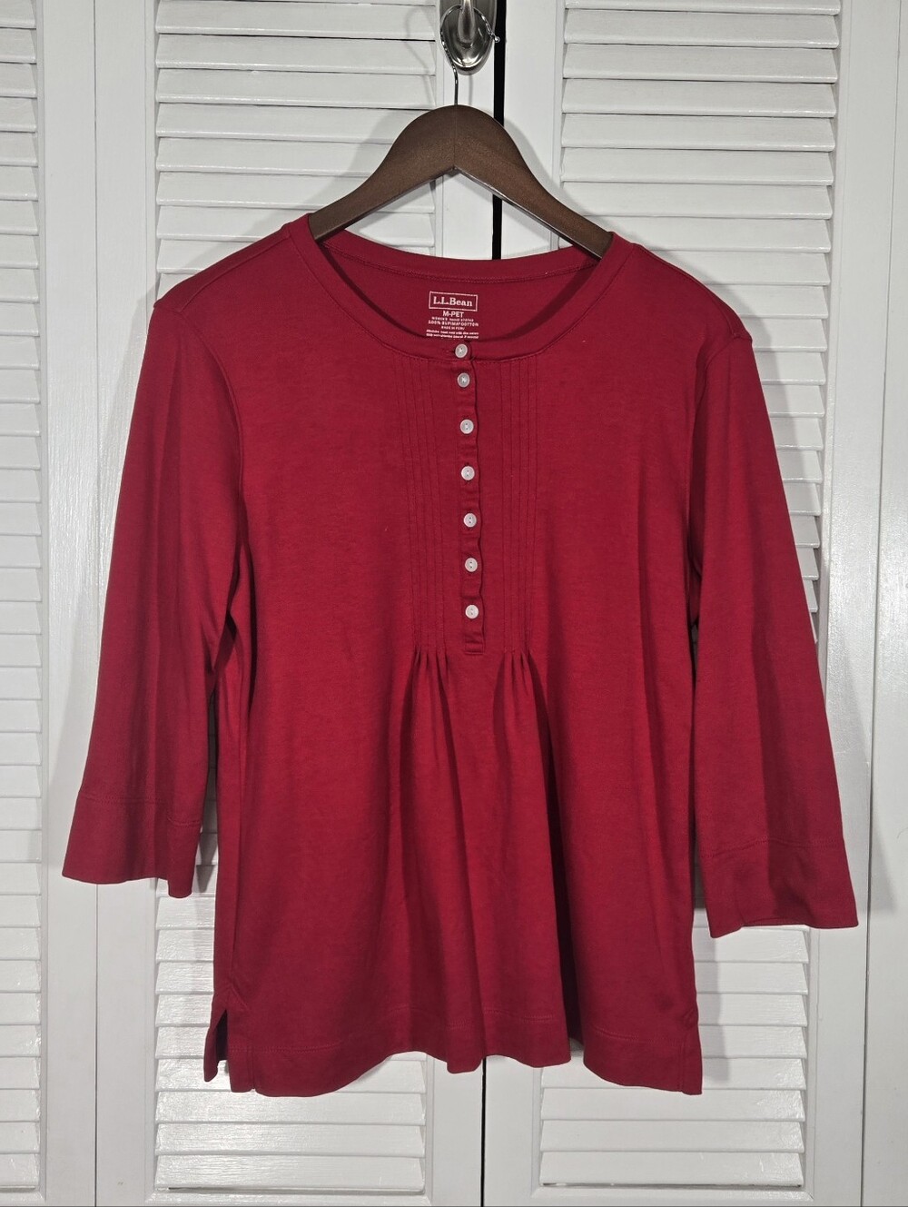 L.L. Bean Red Long-Sleeve Pintuck Henley Peasant Top Sz MP